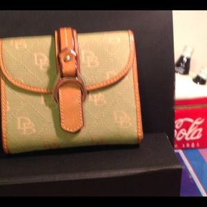 Dooney & Bourke Signature Canvas leather Wallet